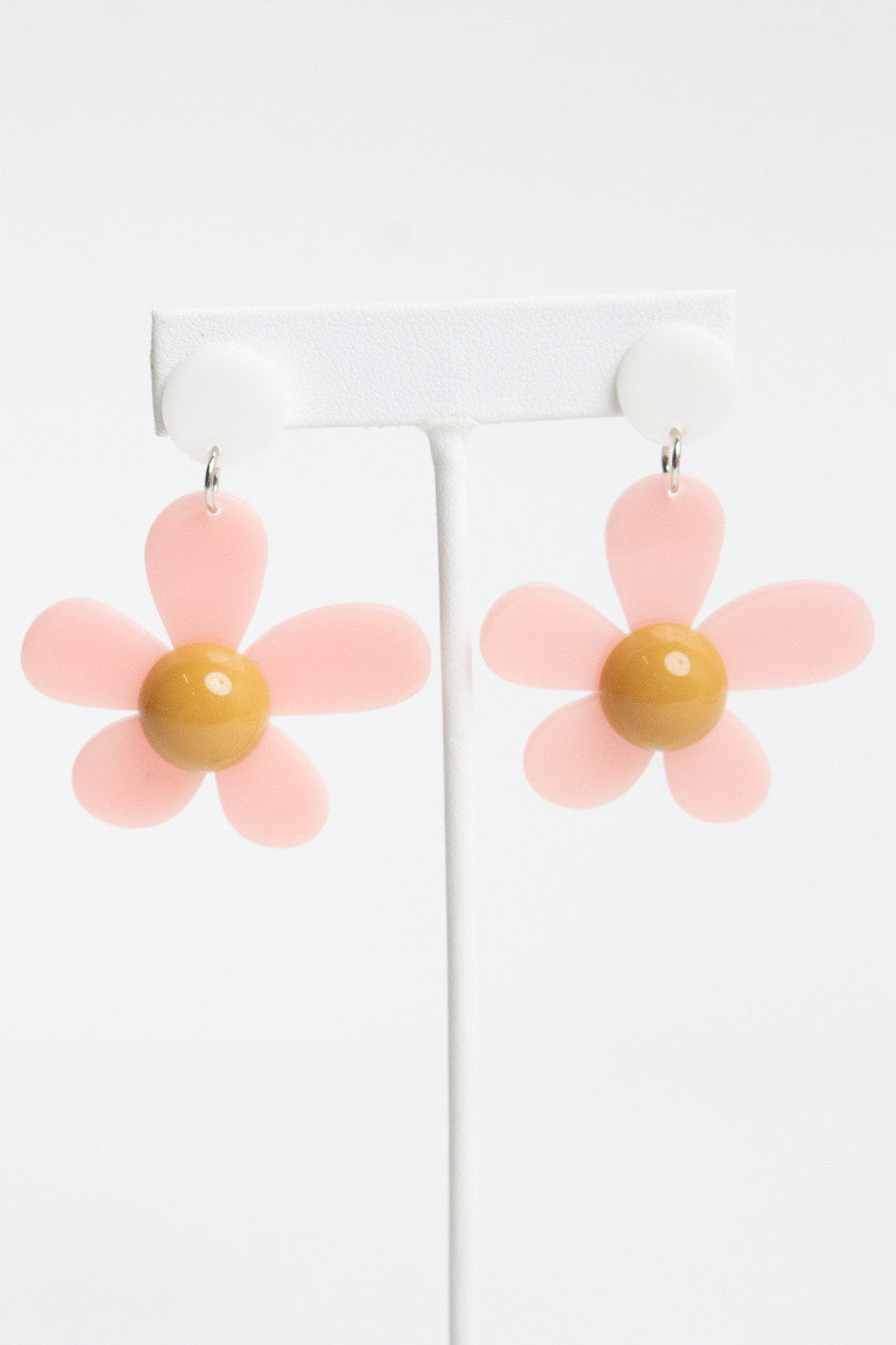 Soft Pink Daisy Earrings