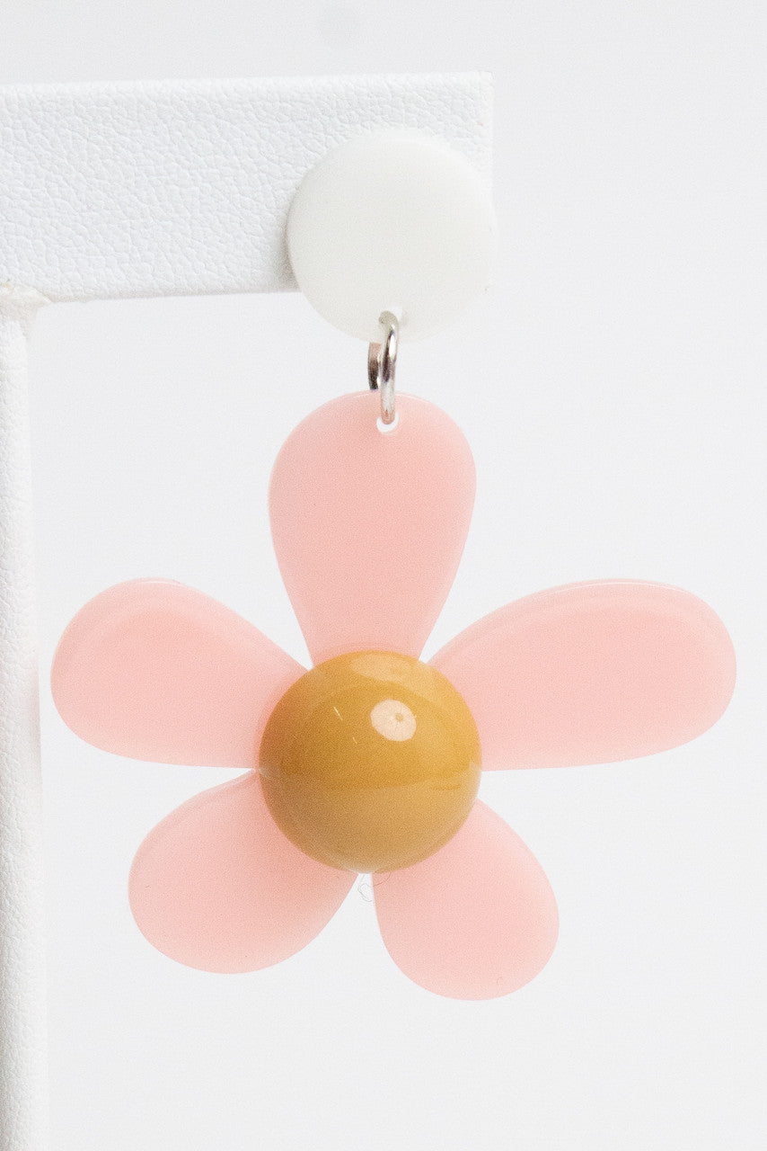 Soft Pink Daisy Earrings