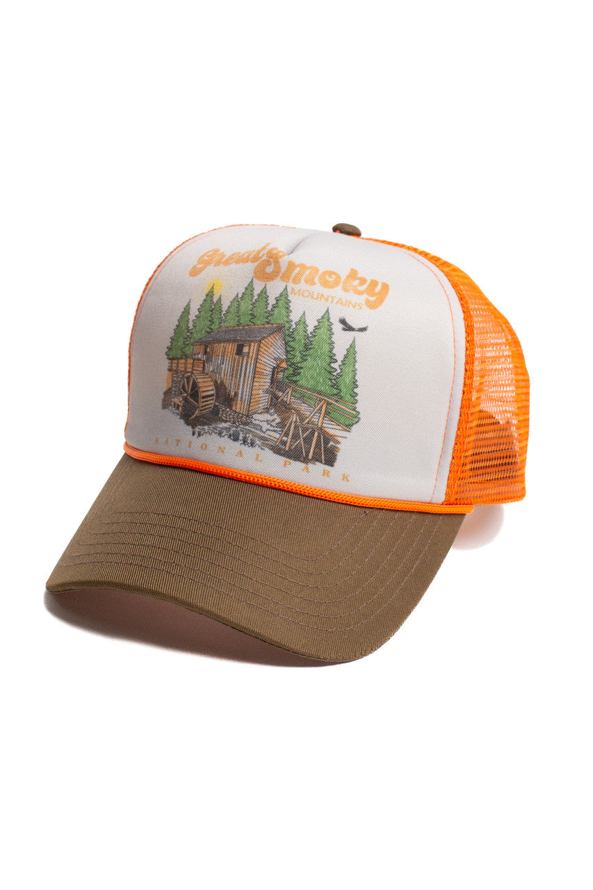 Smoky Mountains Retro Style Trucker Hat
