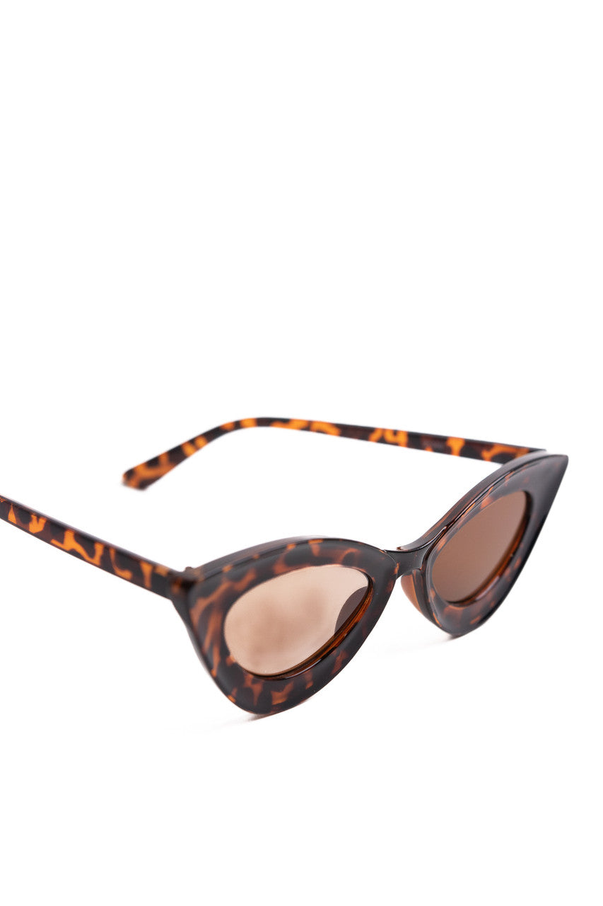 Thick Cat Eye Sunglasses