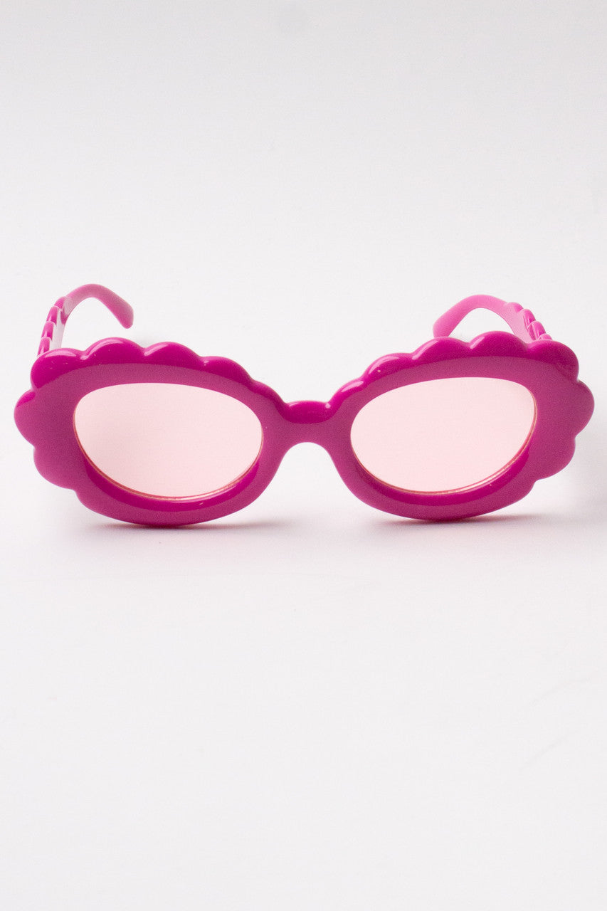 Scallop Edge Sunglasses
