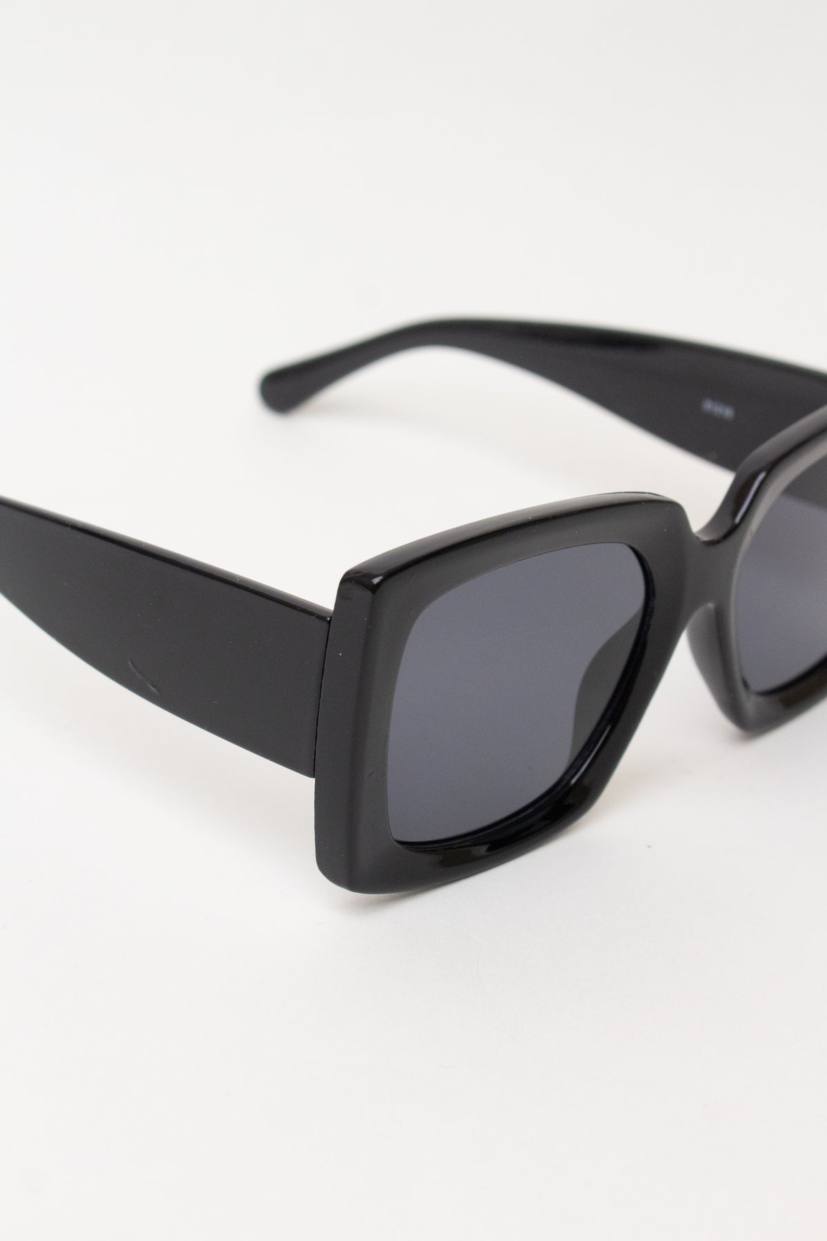 Acrylic Square Sunglasses - Black