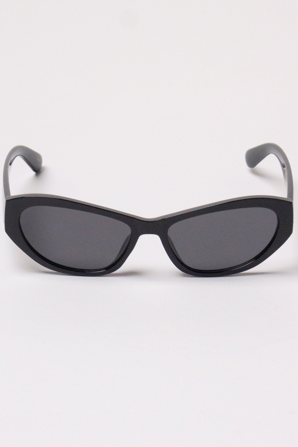 Rounded Cat Eye Sunglasses - Black