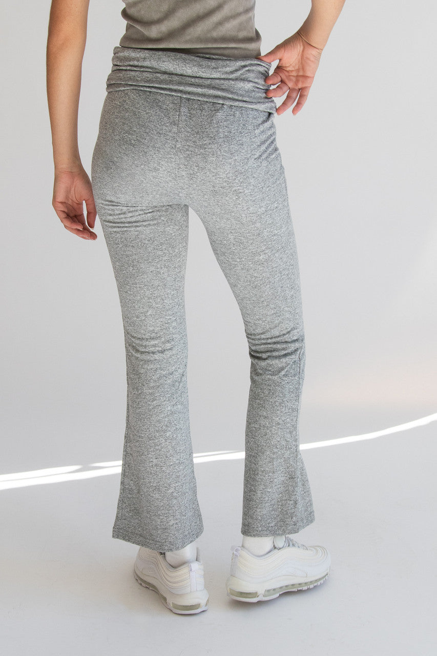 Fold Over Ruched Waistband Flare Leggings