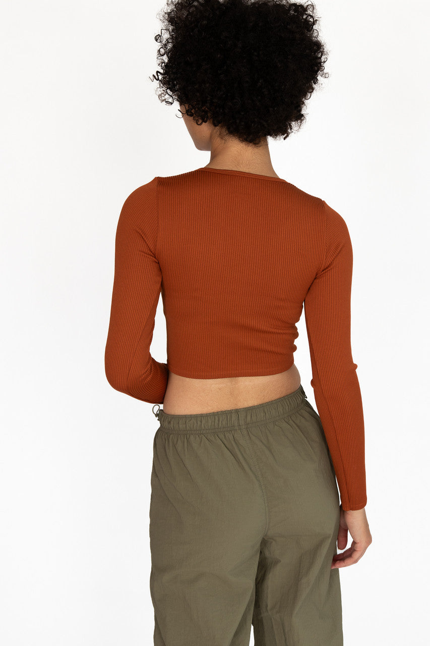 Seamless Long Sleeve Scoop Neck Shirt