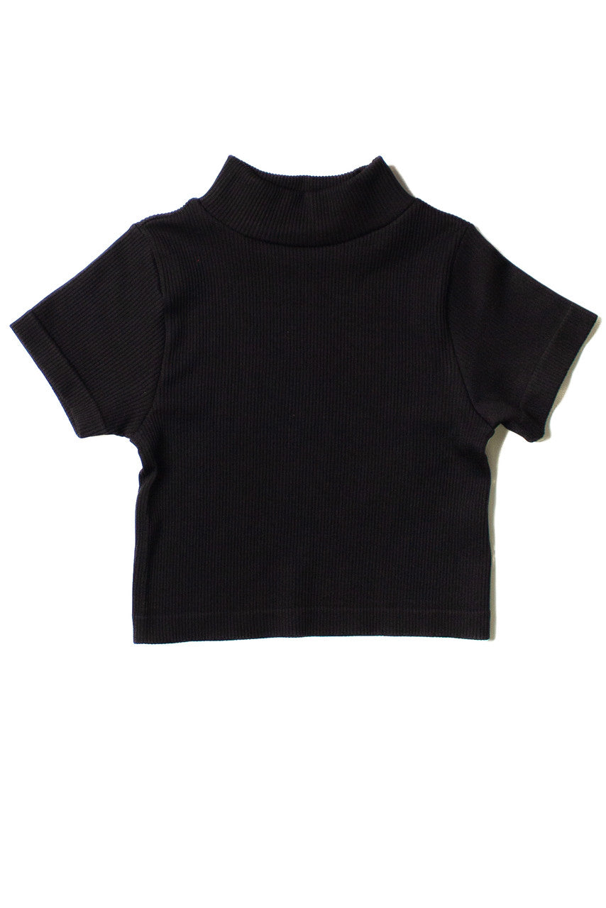 Seamless Short Sleeve Mock Neck Top