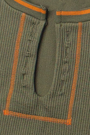 Sporty Notch Neck Seamless Tee