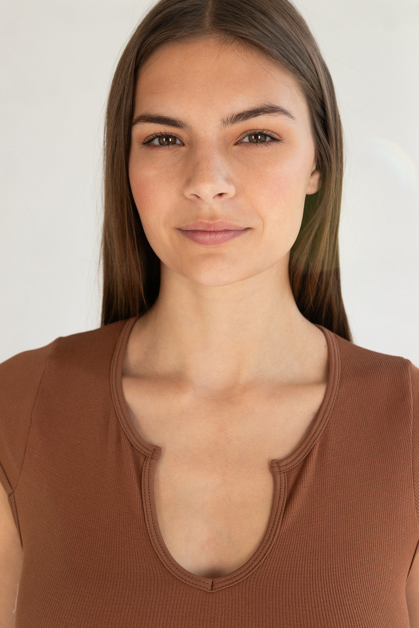 Notch Neck Ribbed Seamless Tee