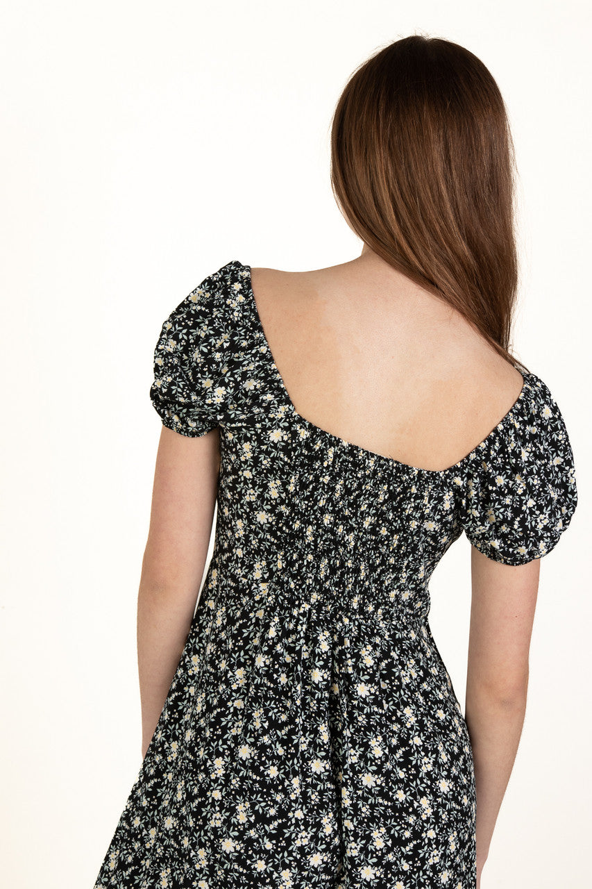 Black Daisy Puff Sleeve Maxi Dress