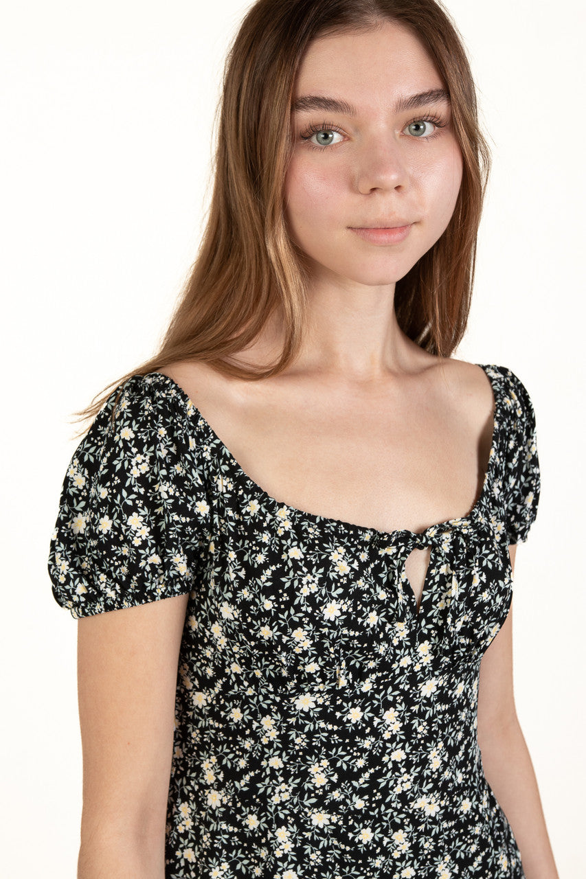 Black Daisy Puff Sleeve Maxi Dress