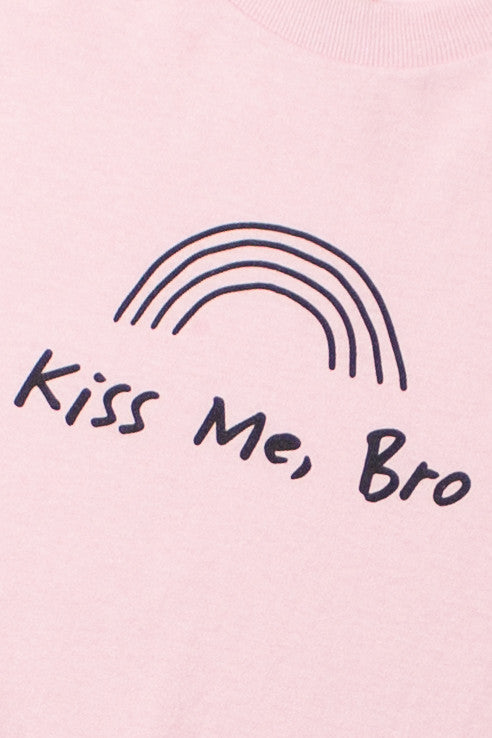Kiss Me Bro T-Shirt - Pink