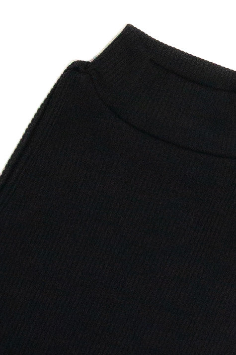 Seamless Ribbed Mock Neck