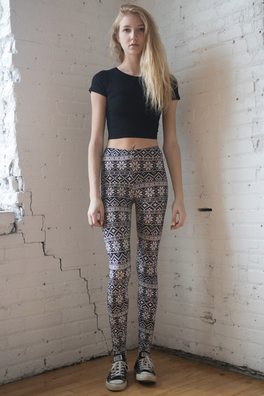 Snowflake Pattern Leggings