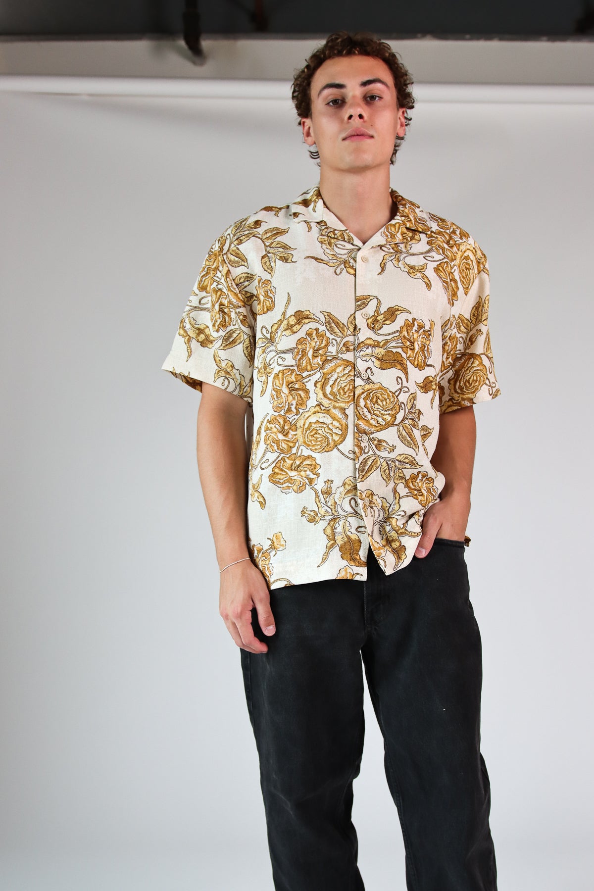 Gold Roses Button Up