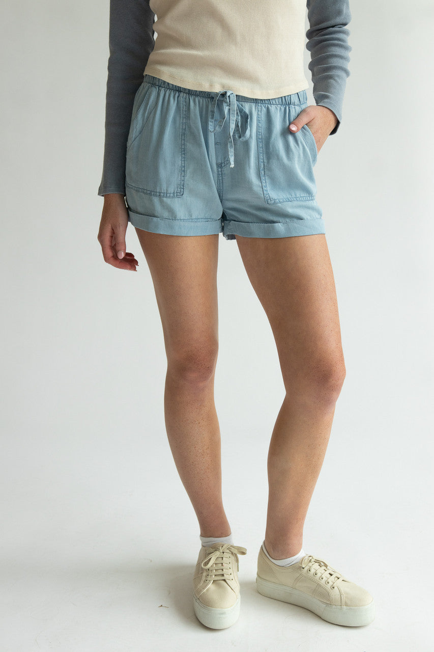 Cuffed Hem Drawstring Tencel Shorts
