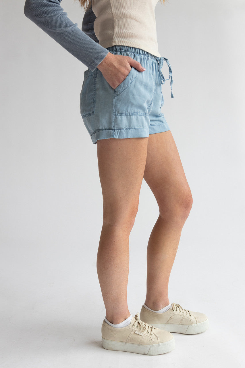 Cuffed Hem Drawstring Tencel Shorts
