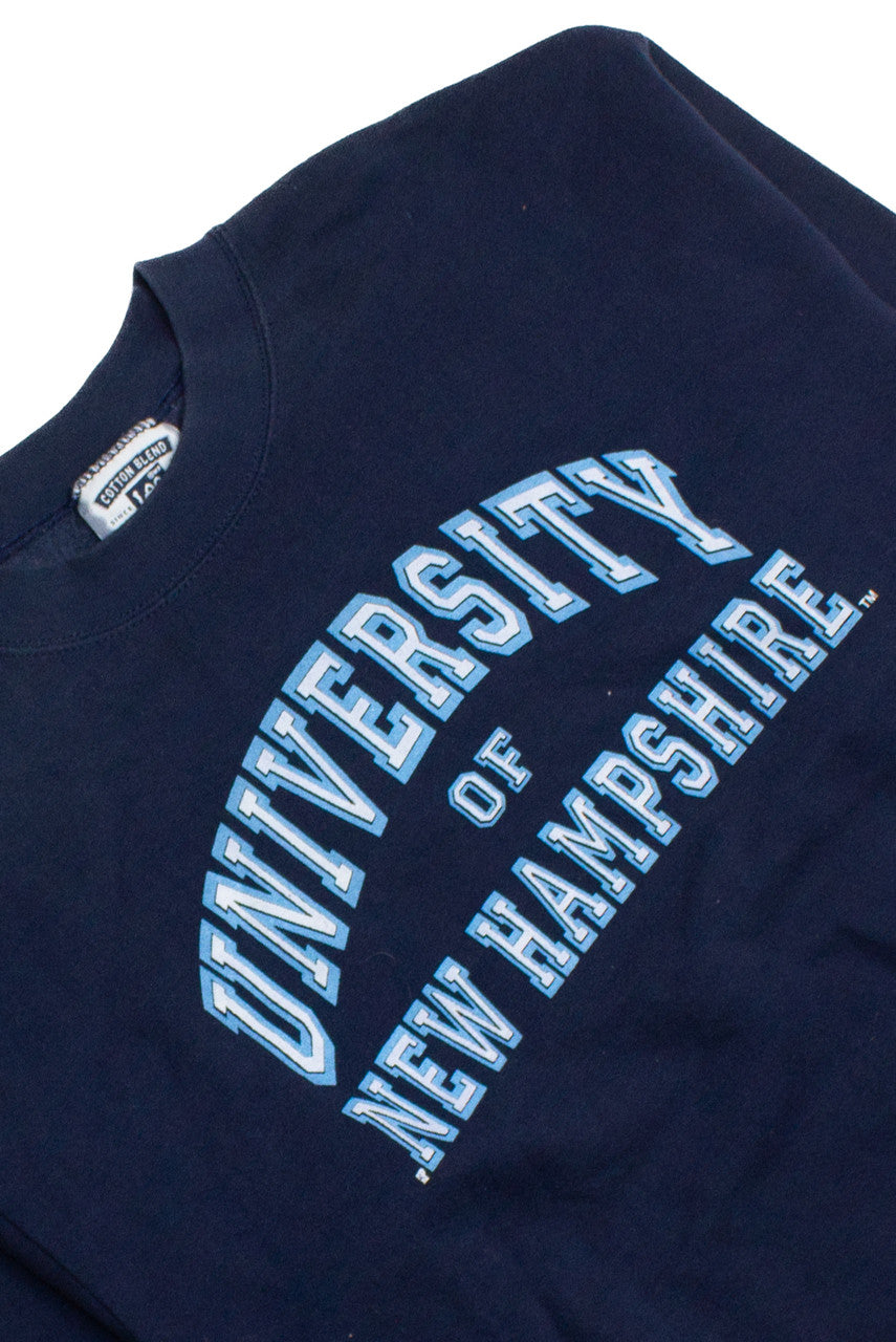 Vintage University Of New Hampshire Sweatshirt (1990s)