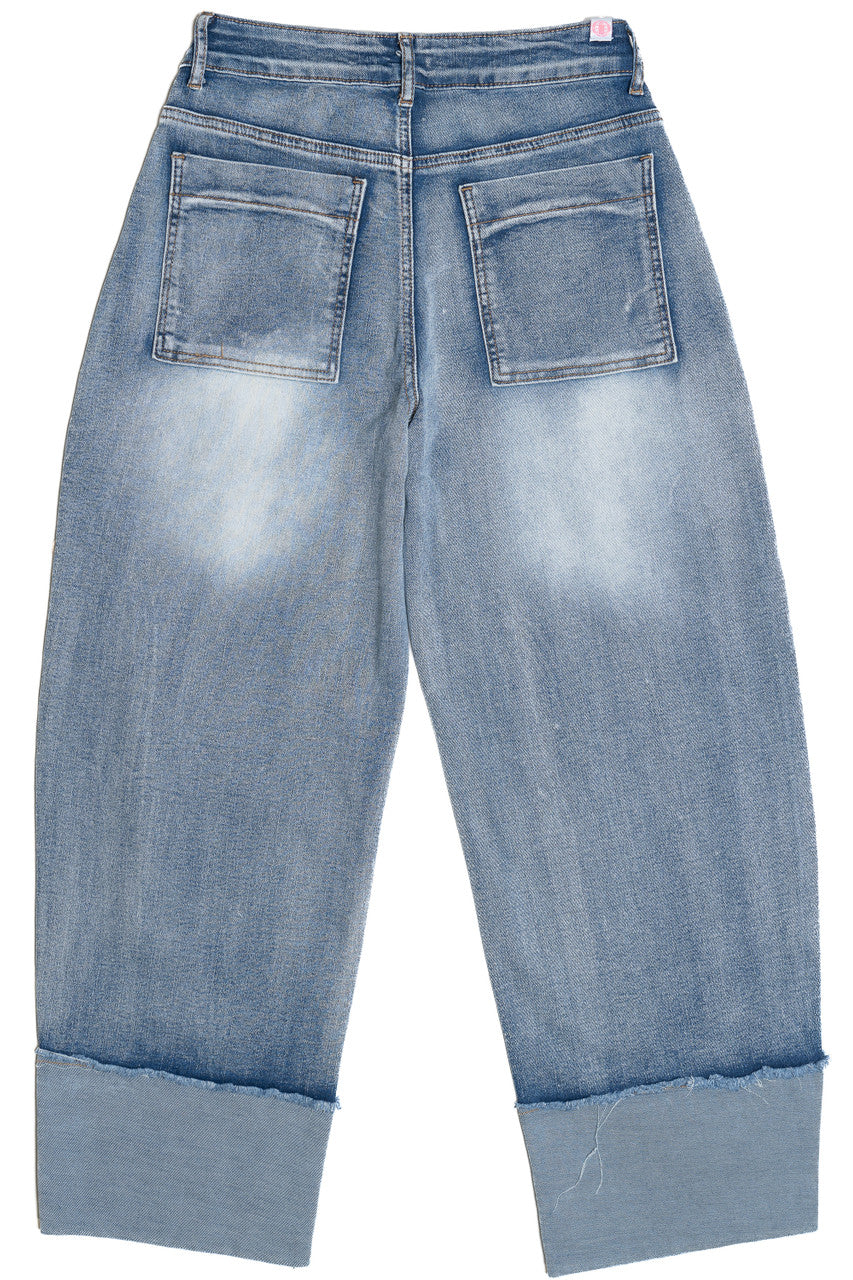 Patch Pocket Barrel Jeans