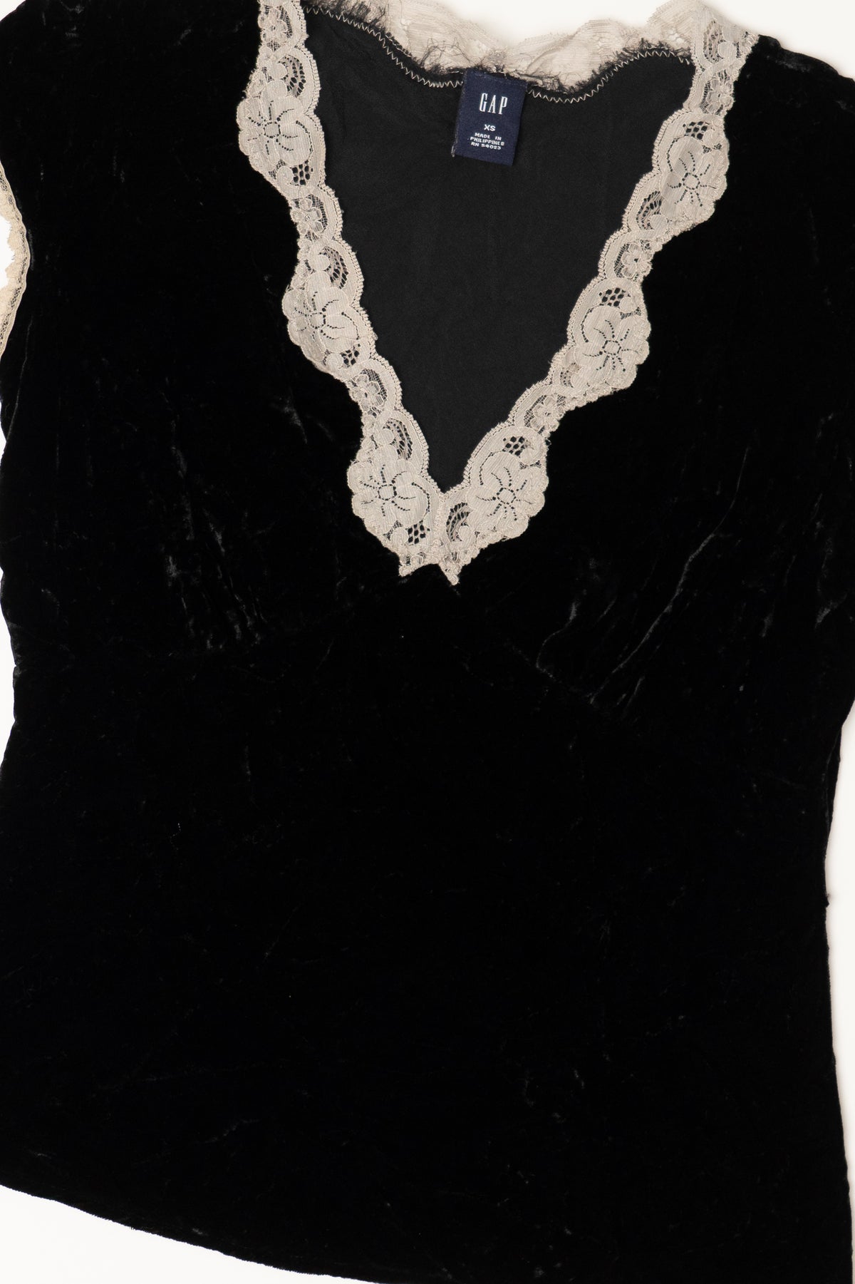 Vintage Black Velvet Lace V-Neck Gap Top (2000s)