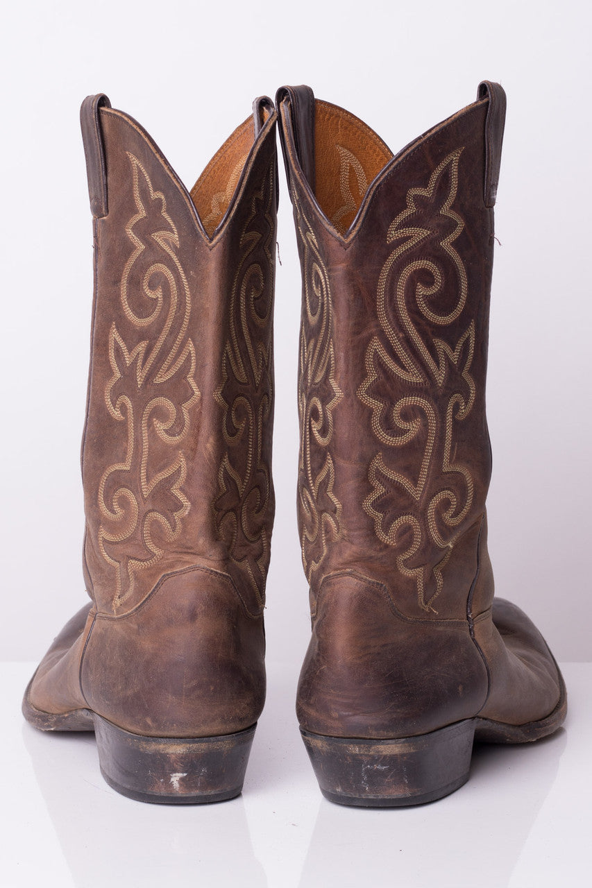 Embroidered Justin Cowboy Boots (13D)