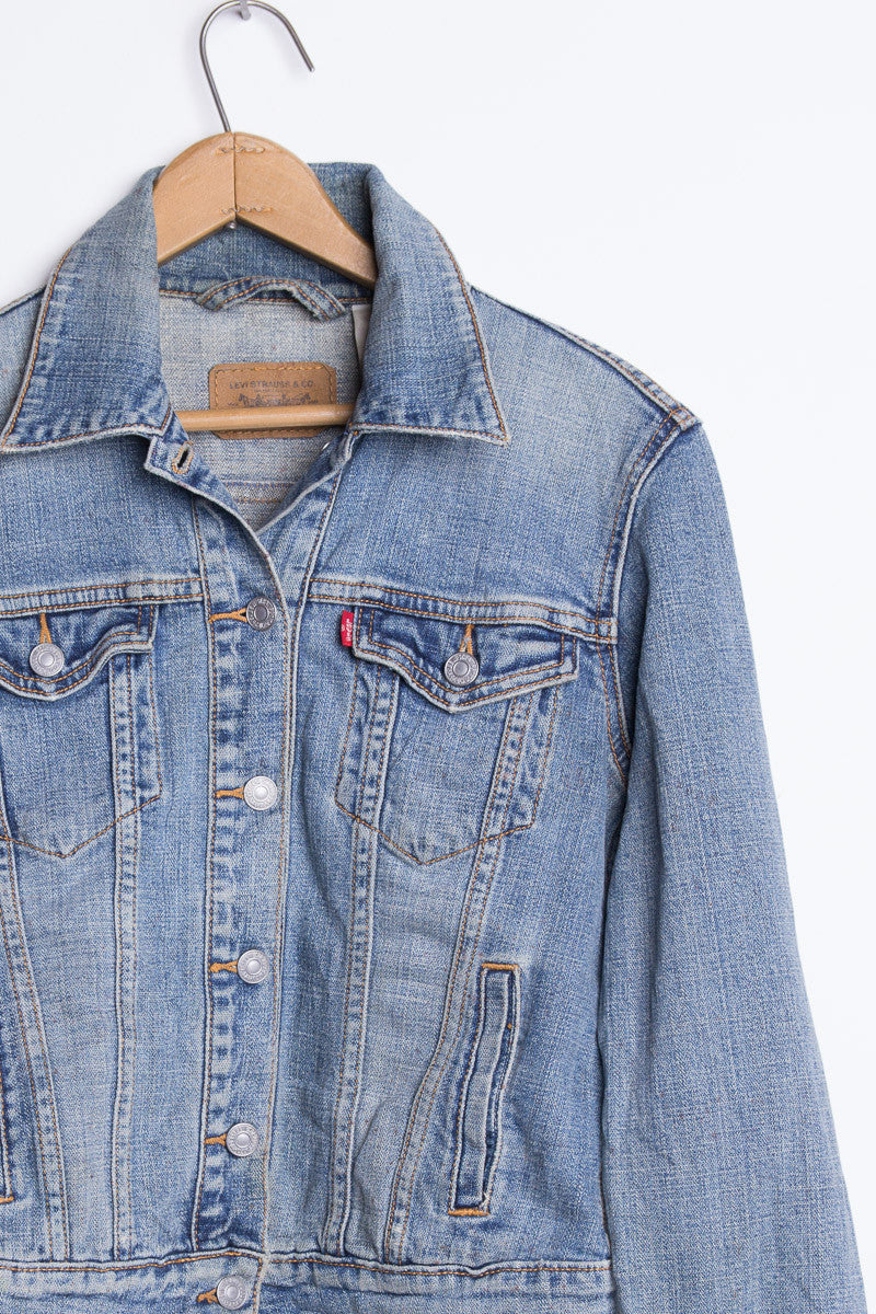 Vintage Denim Jacket 153