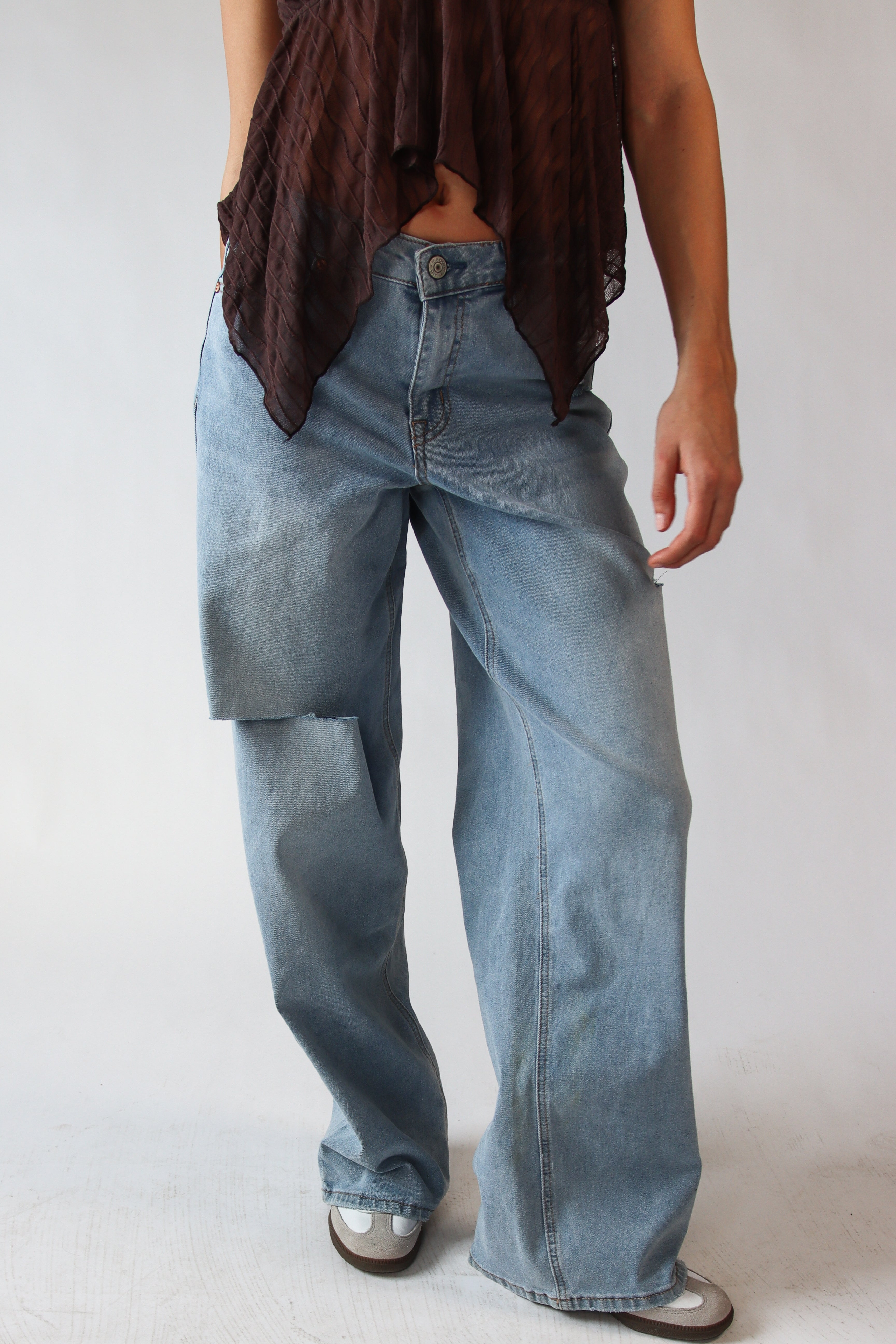 Slashed Wide Leg Jeans