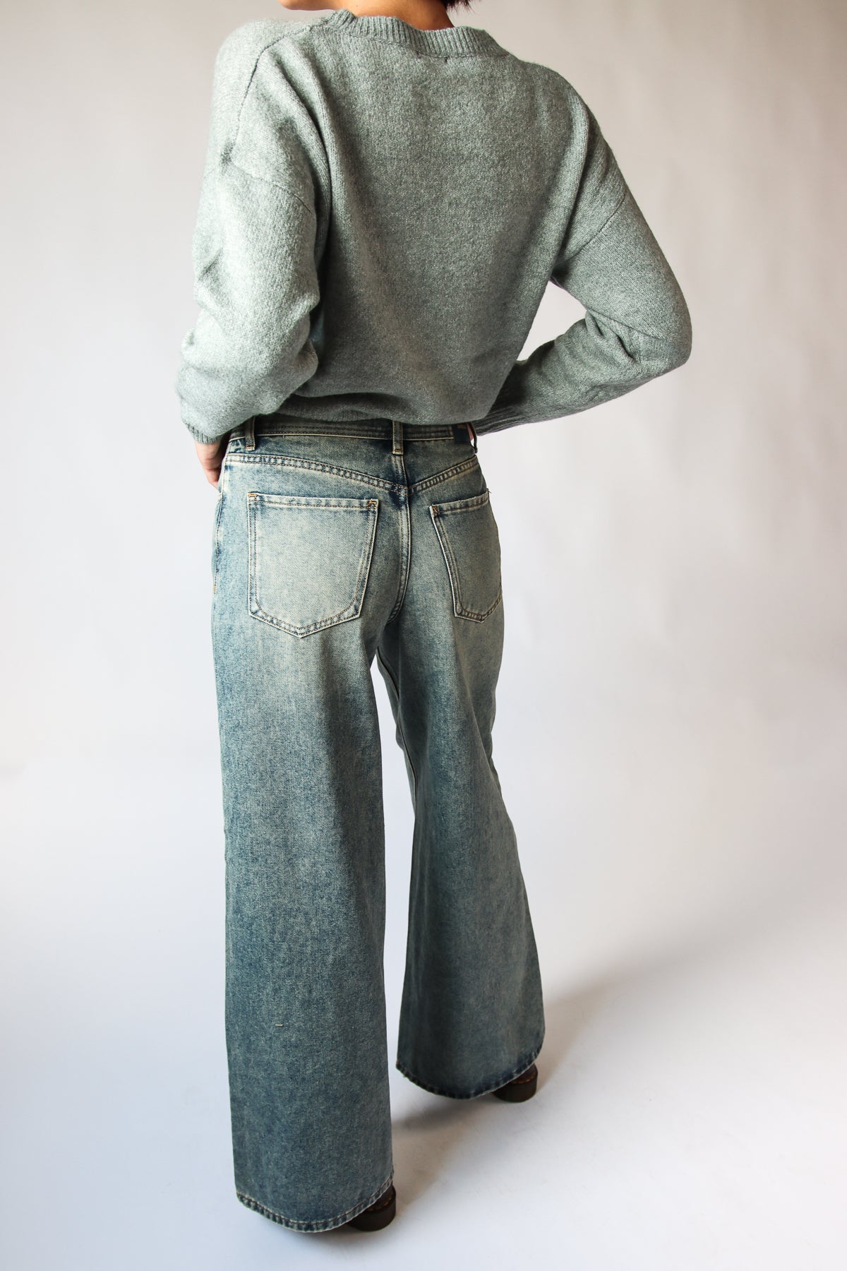 Wide Leg Grunge Wash Jeans