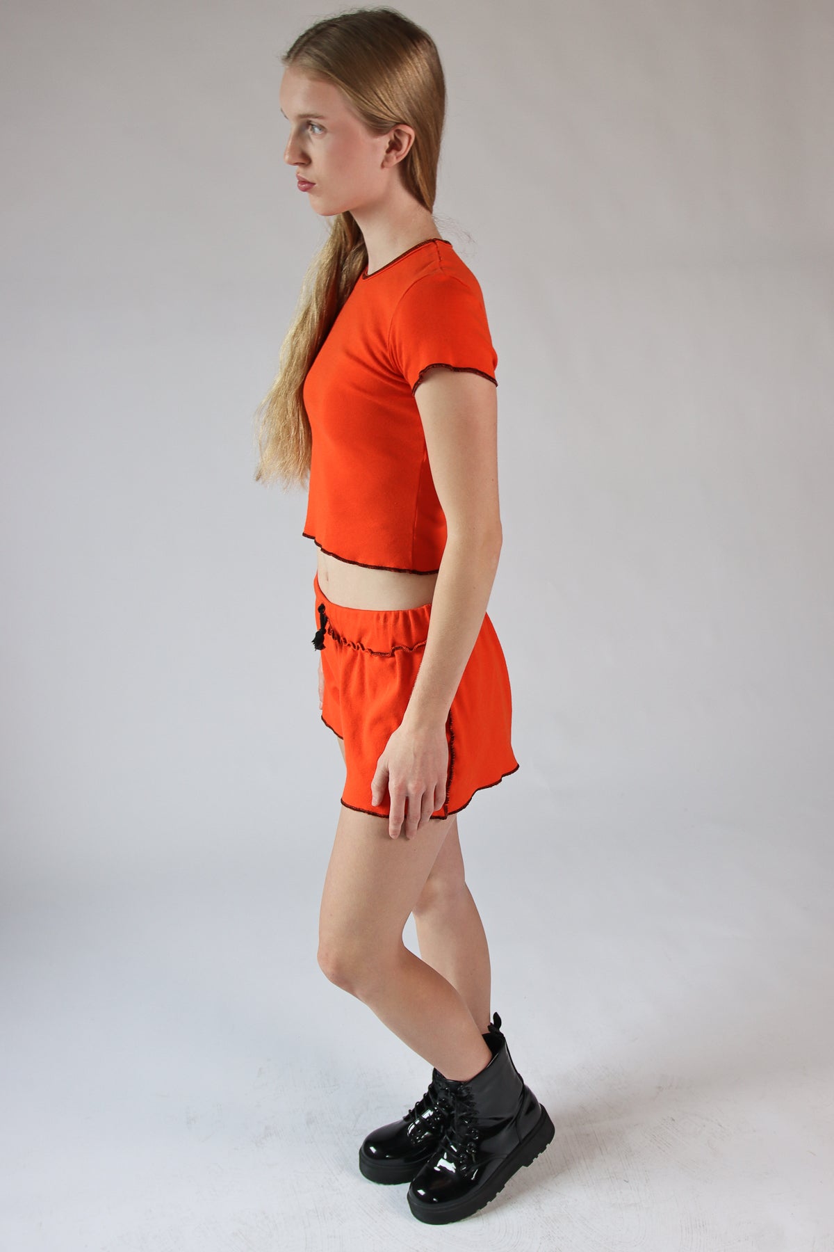 Vintage Y2K Deadstock Contrast Stitch Tee