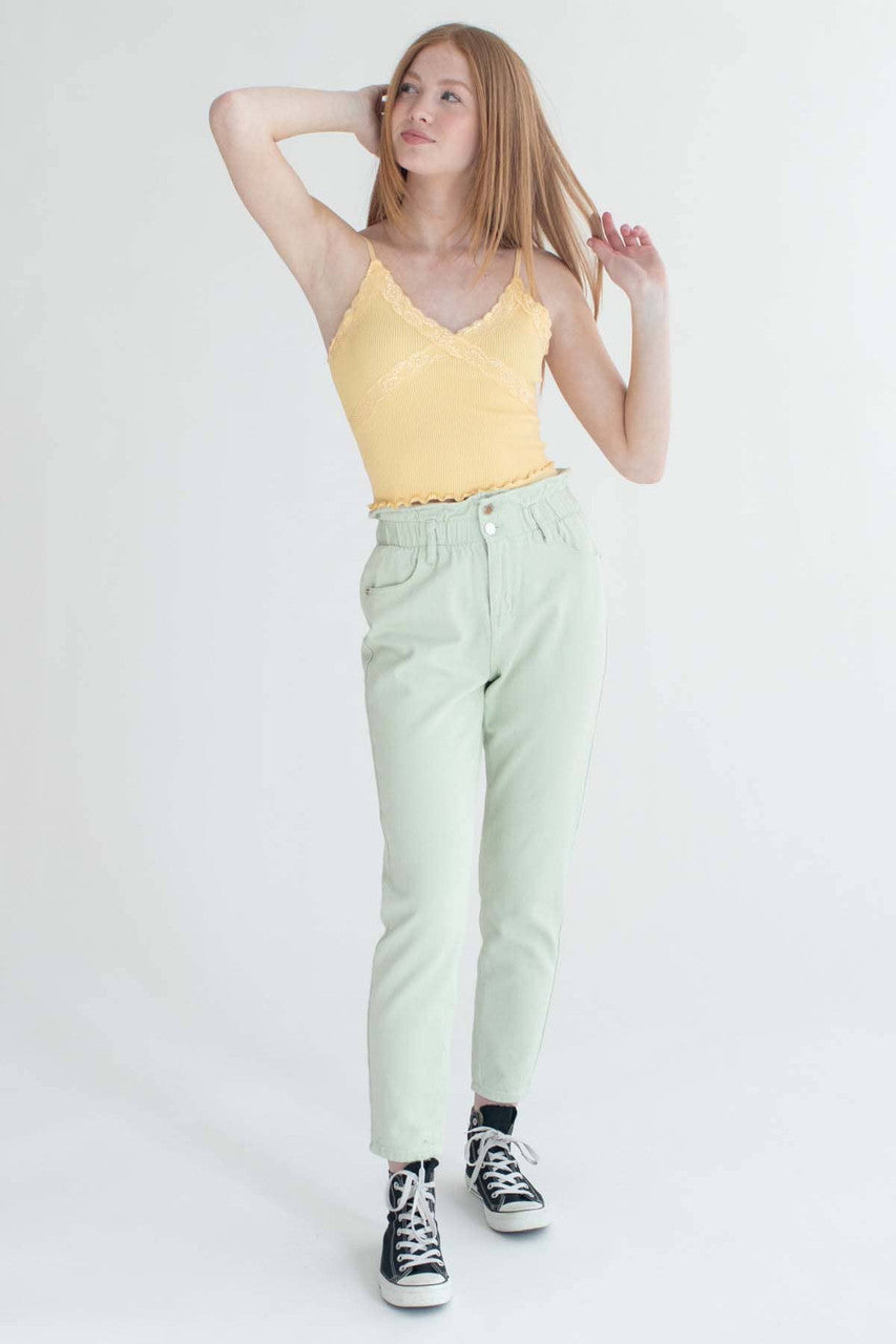 Banana Seamless Lace Trim Crop Cami