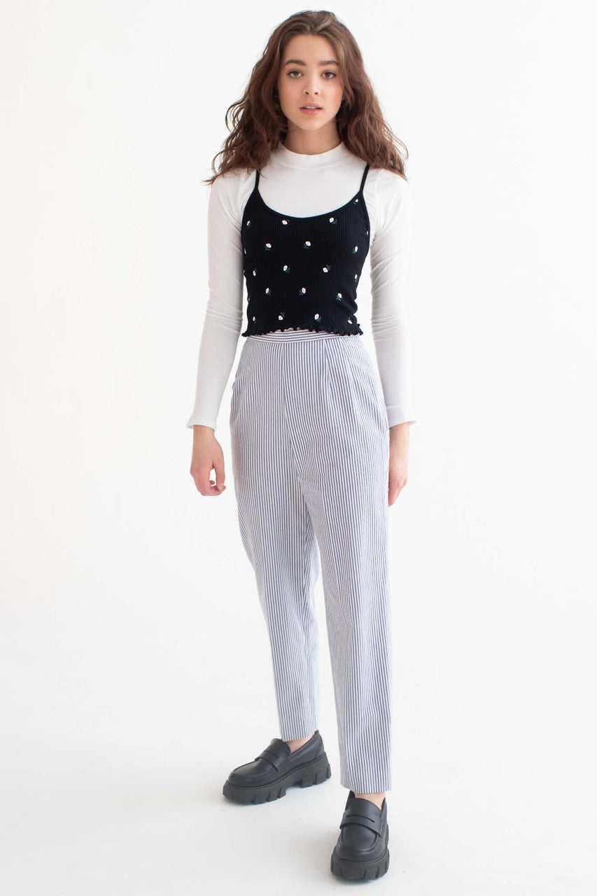 Black Daisy Print Seamless Cropped Cami