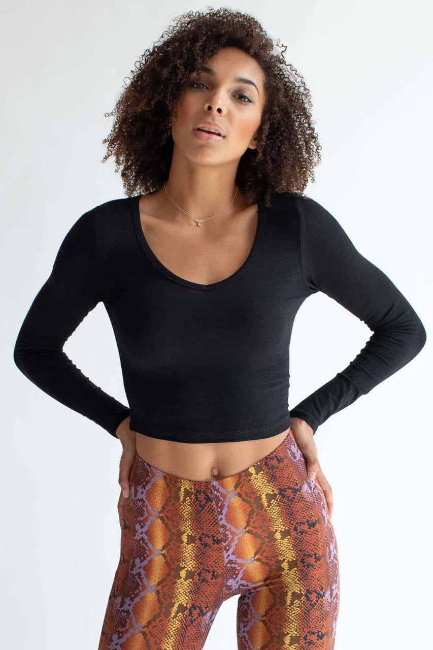 Long Sleeve Crop Top Scoop Neck