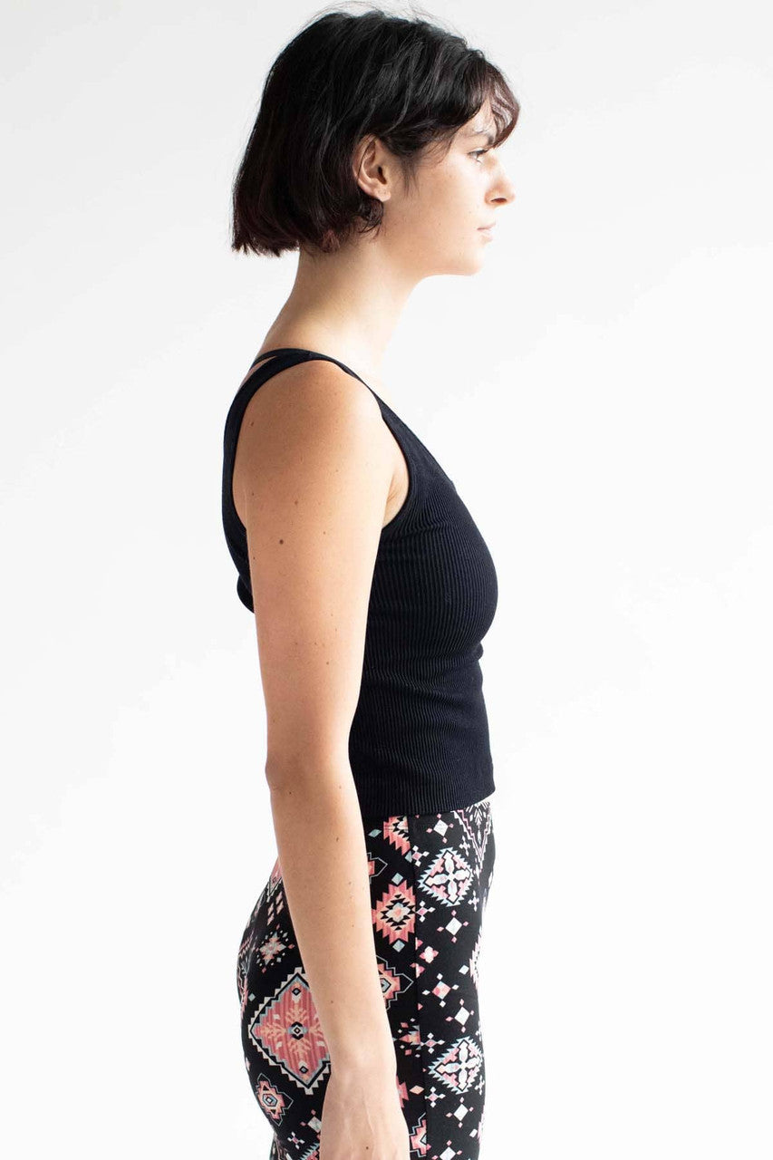 Black Notched Neck Seamless Ribbed Tank
