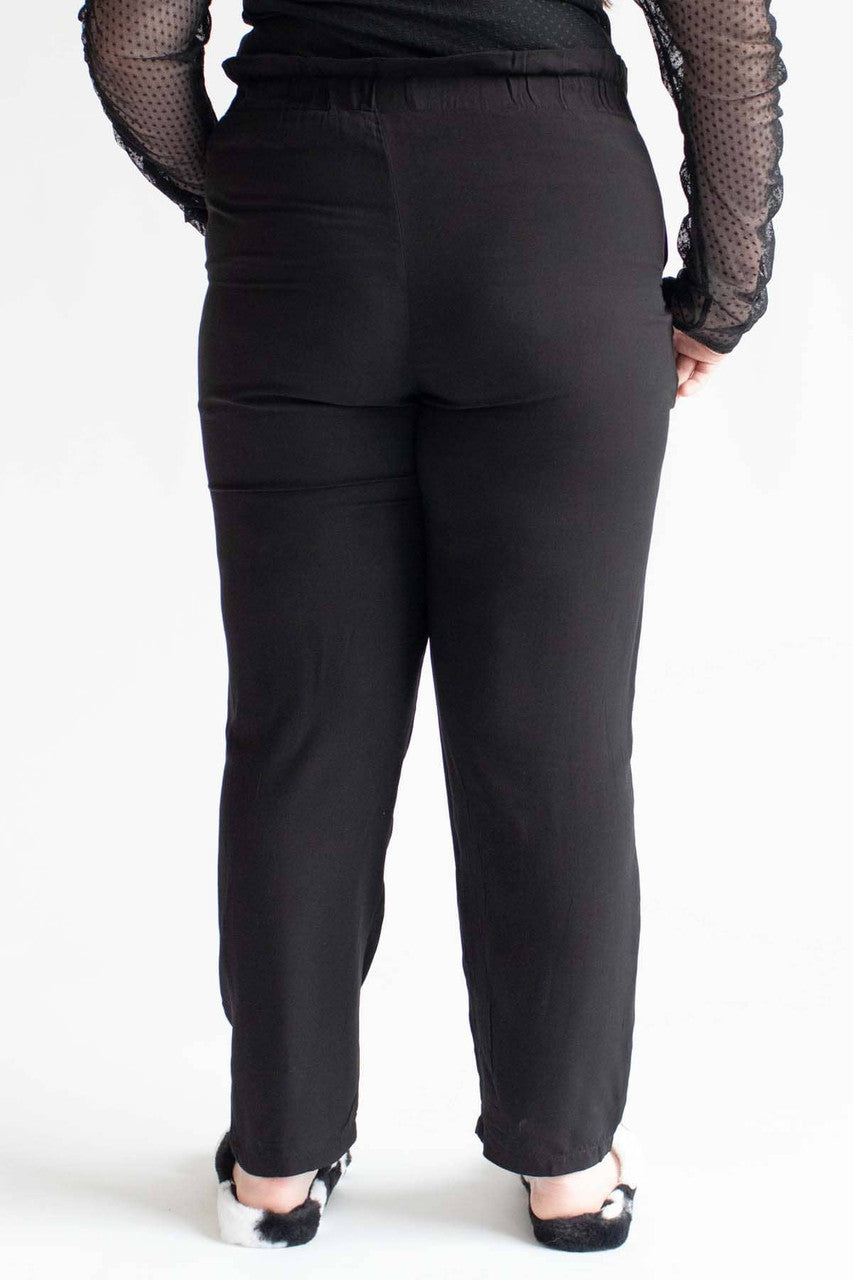 Black Paper Bag Pants (Extended Sizes)