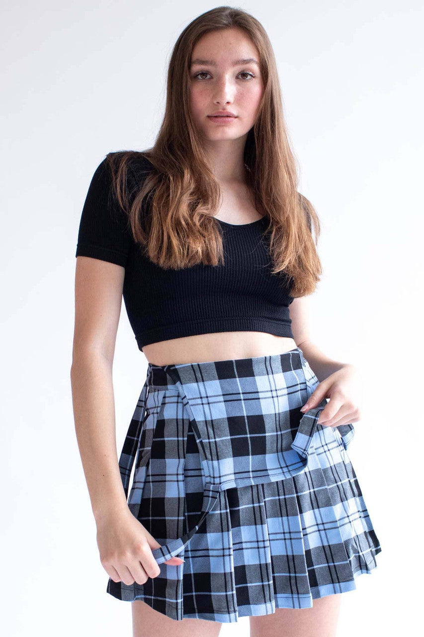 Black Ribbed Seamless V Neck Crop Tee