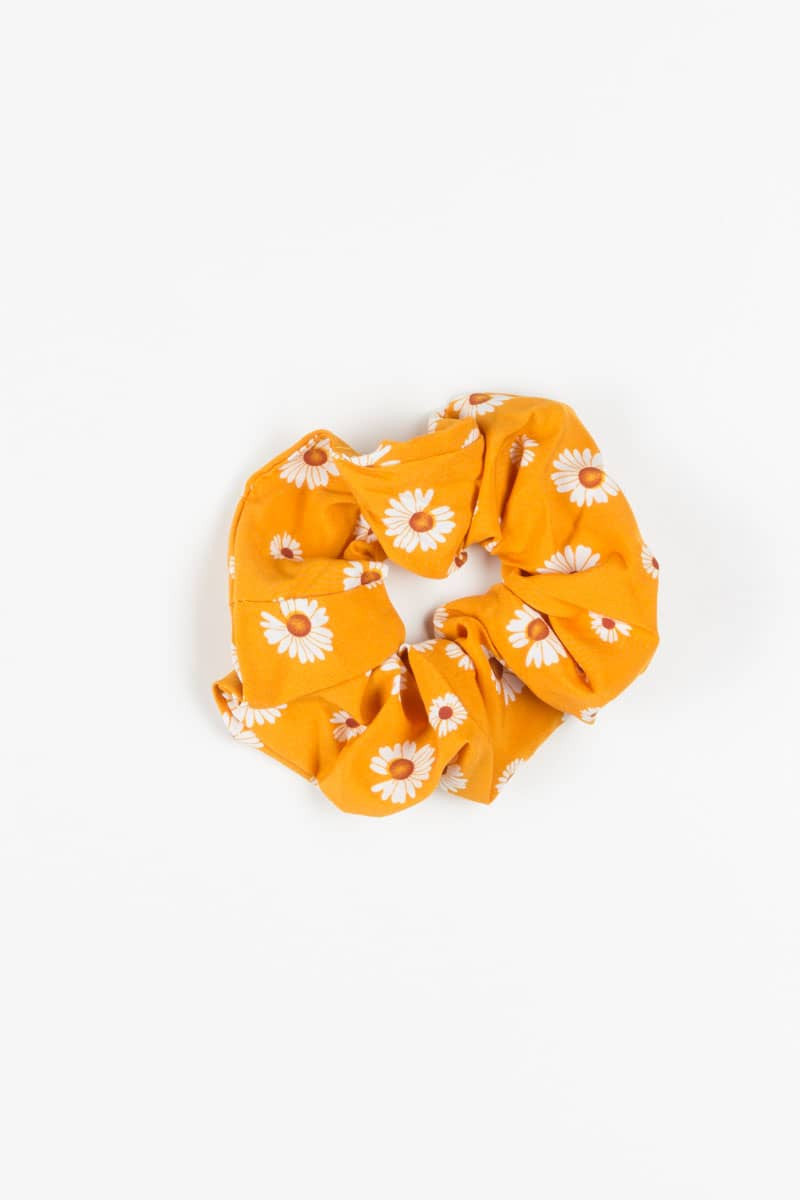 Large Daisy Scrunchie