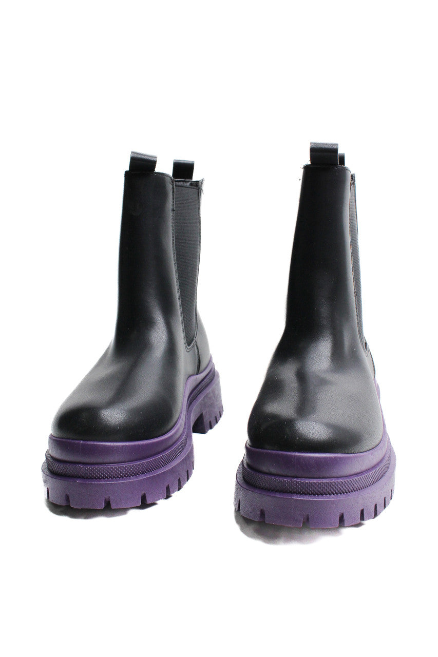 Black & Plum Two Tone Duck Boots