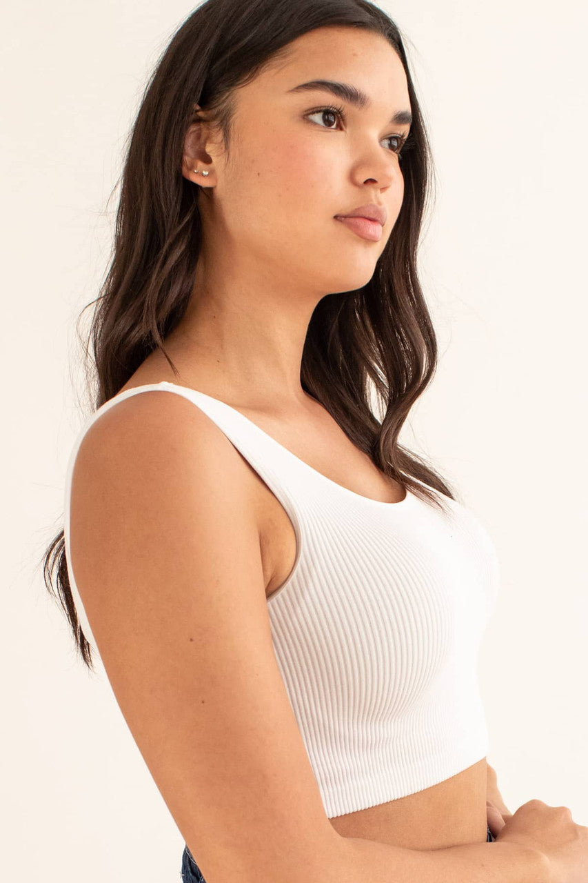 White Seamless Ribbed Sports Bra