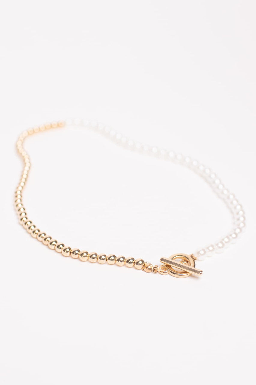 Split Pearl Toggle Clasp Necklace