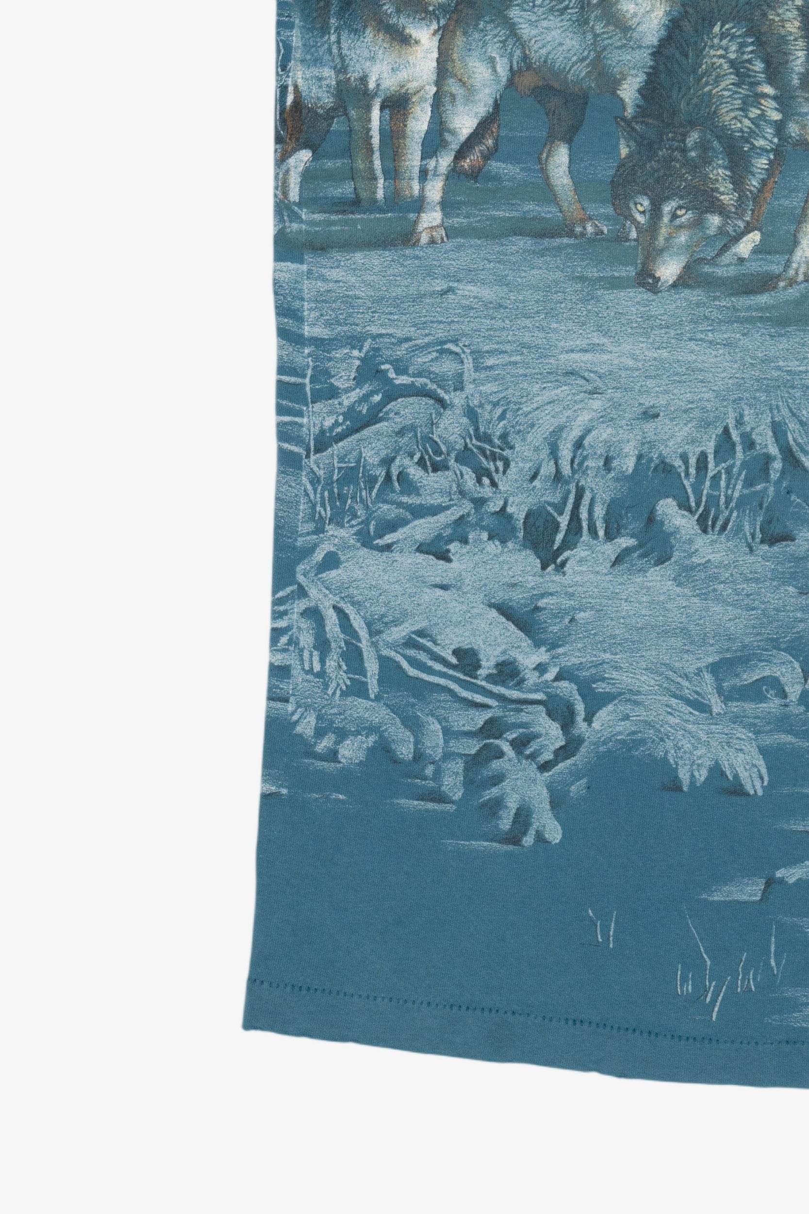 Vintage Distressed Pack Of Wolves Wrap Around Print T-Shirt (1990s)