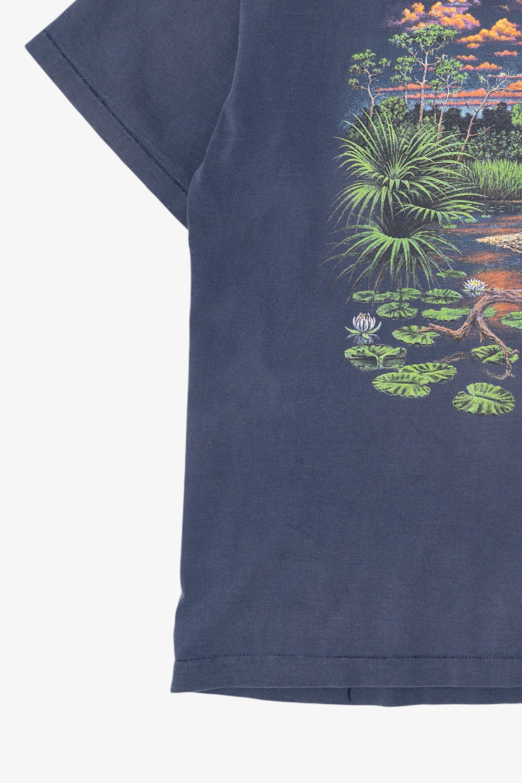 Vintage Embroidered Heron Stitch Art Single Stitch T-Shirt (1990s)