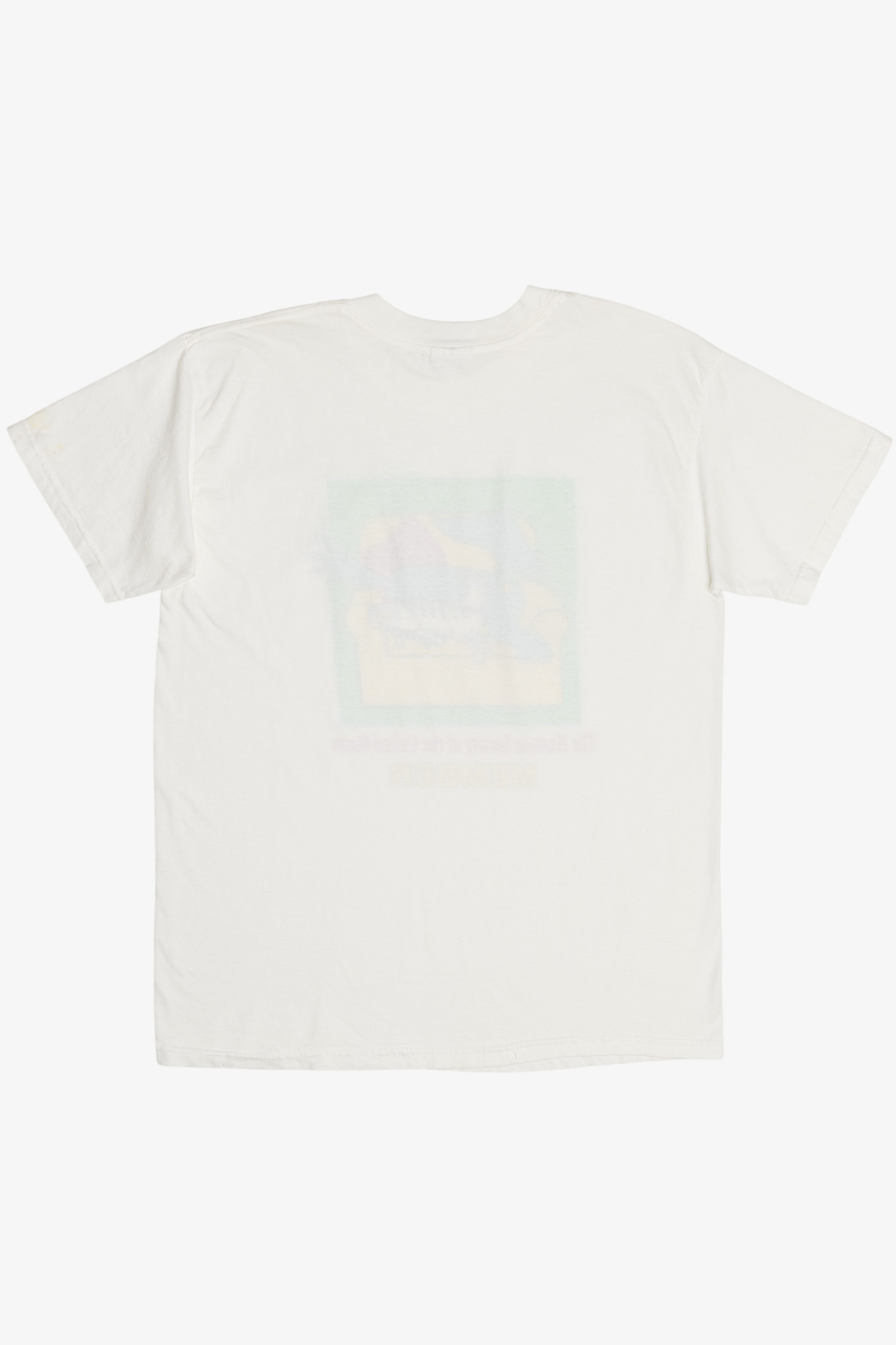 Vintage "The Humane Society Of The United States Member" Cuddling Dog & Cat T-Shirt (2000s)