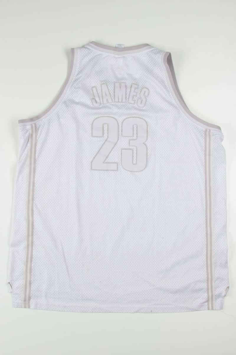 White Lebron James Cleveland Cavaliers NBA Jersey