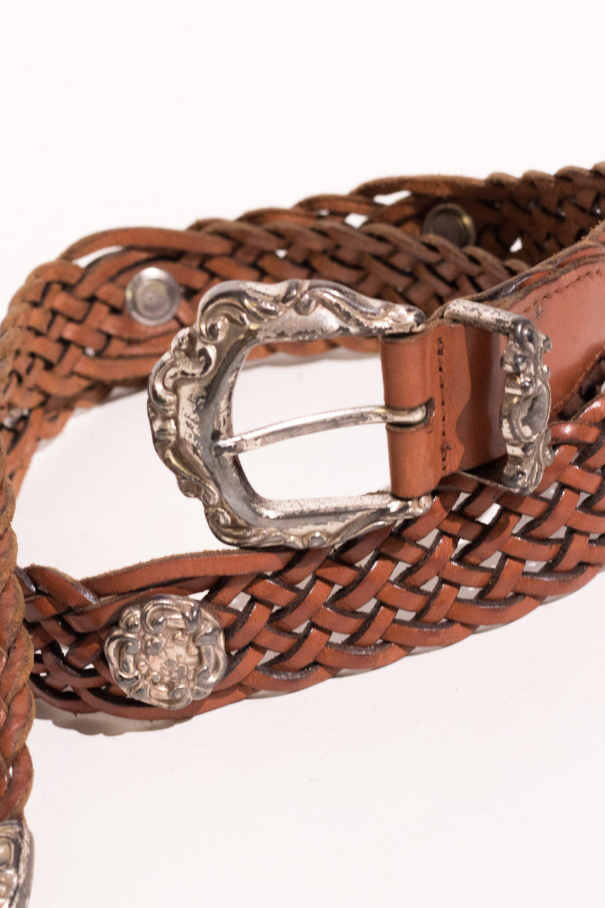 Woven Leather Belt With Silver Details.