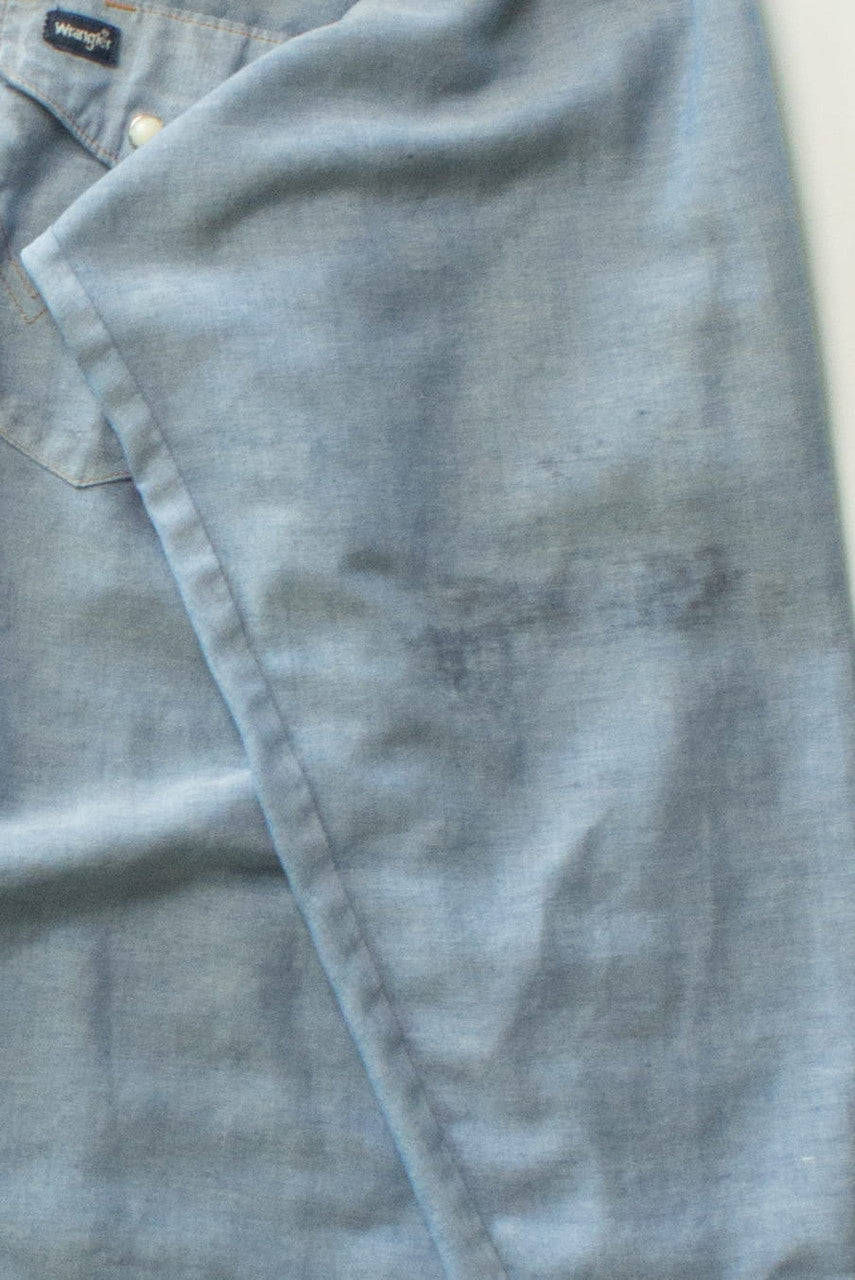 Vintage Wrangler Chambray Button Up Shirt (1980s)