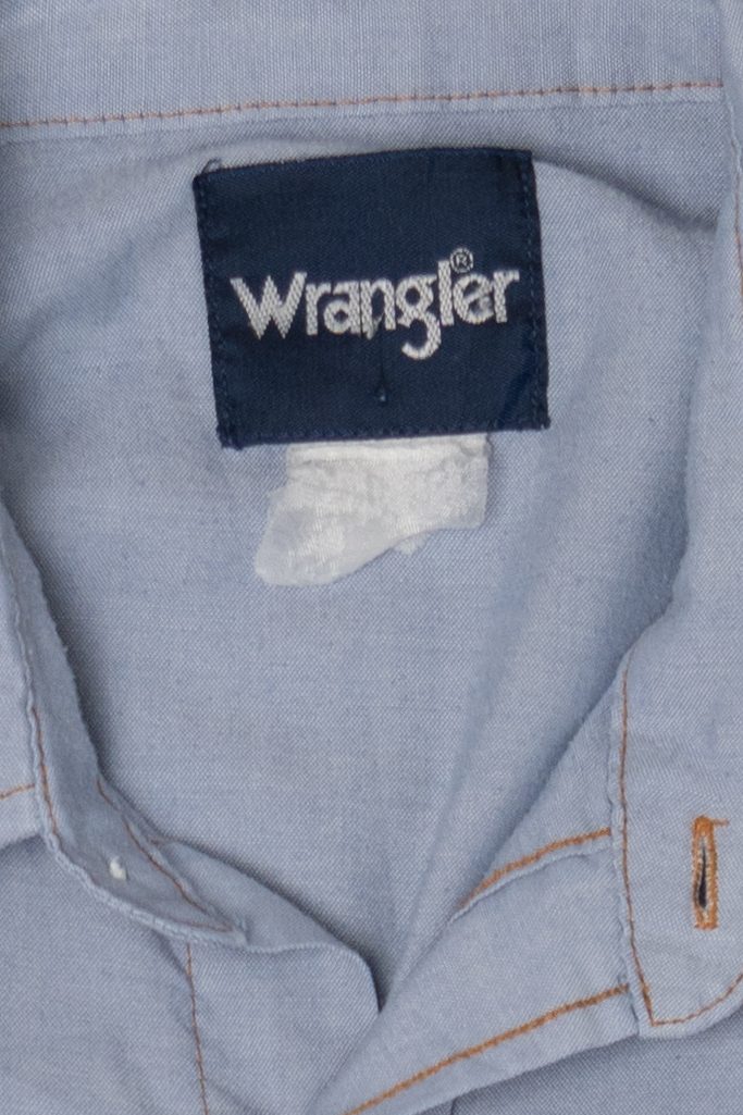 Vintage Light Blue Wrangler Cowboy Cut Snap Button Shirt (1990s)