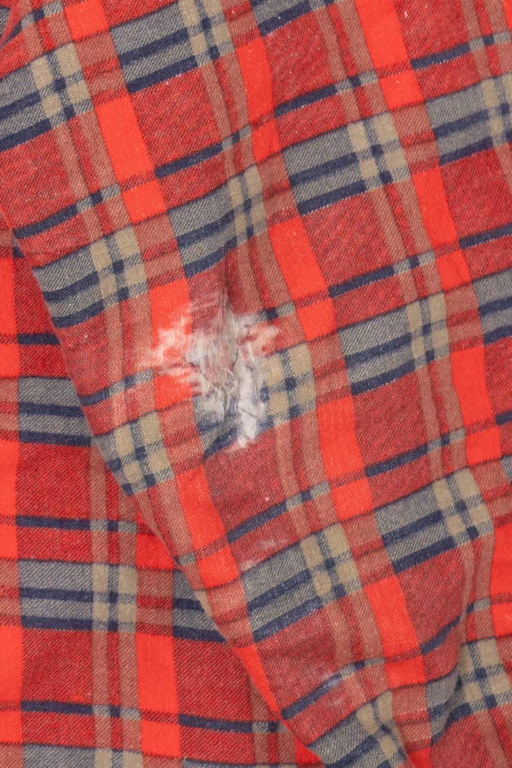 Vintage Distressed Red Plaid Williams Bay Quilt Lined Flannel Shirt (1990s)