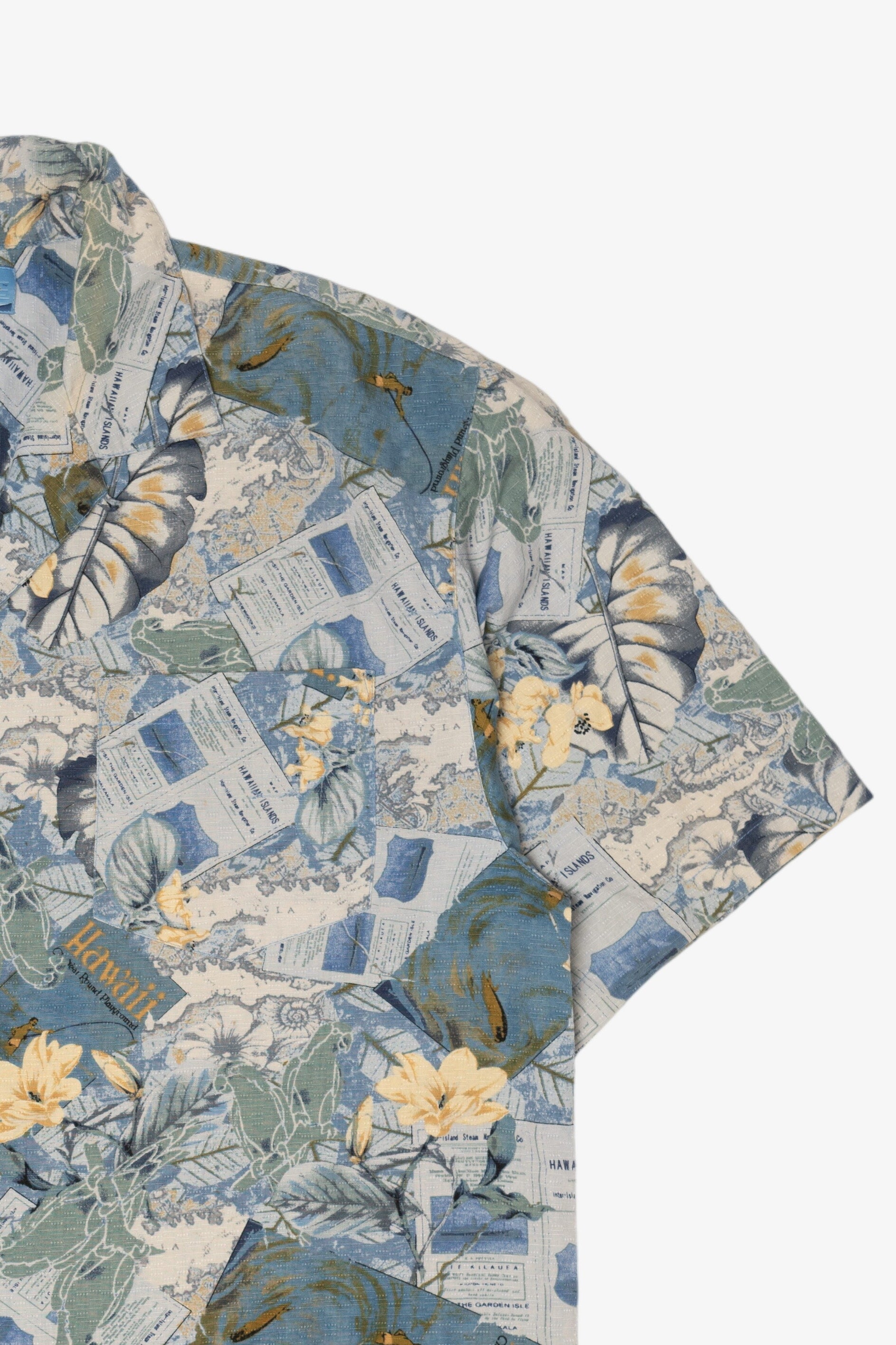 Blue Bermuda Bay Hawaiian Button Up Shirt (2000s)