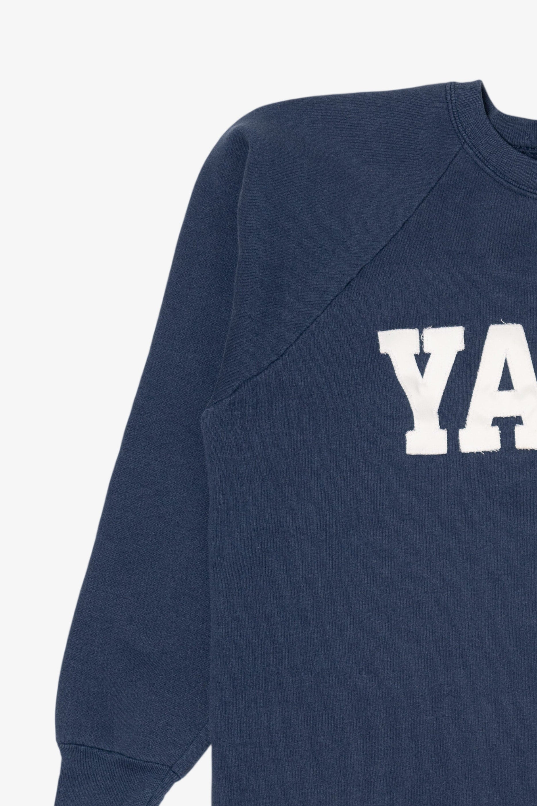 Vintage Navy Blue Yale University Cut Off Raglan Sweatshirt (1990s)