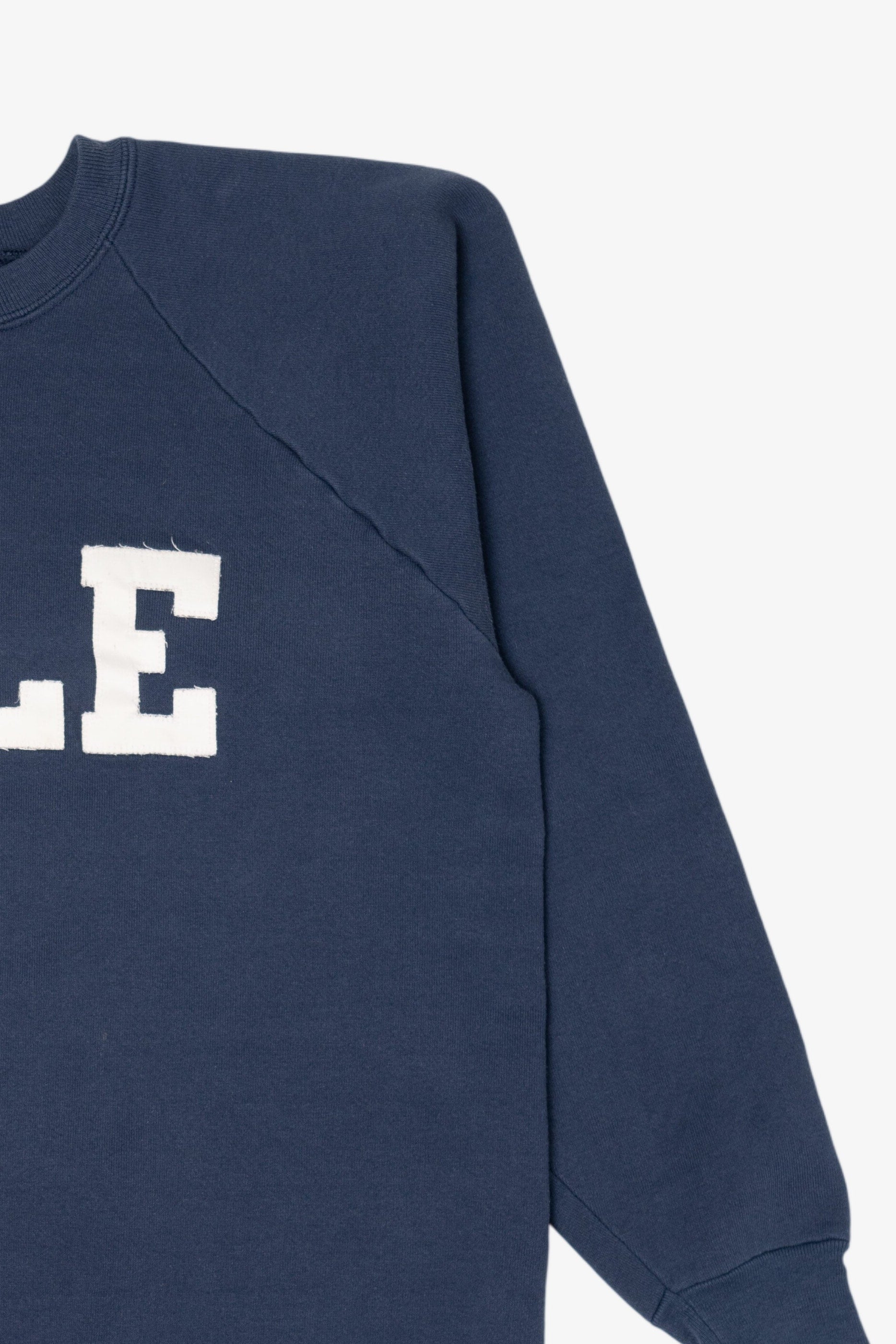 Vintage Navy Blue Yale University Cut Off Raglan Sweatshirt (1990s)