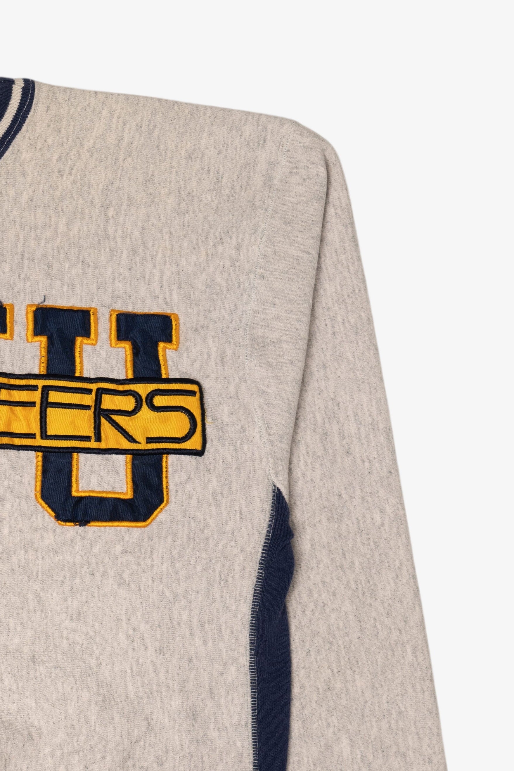 Vintage West Virginia University Mountaineers Sweatshirt (1990s)
